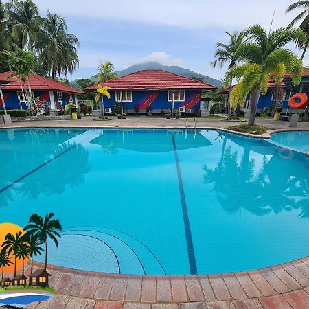 Global Ikhwan Resort Kuah Exterior photo