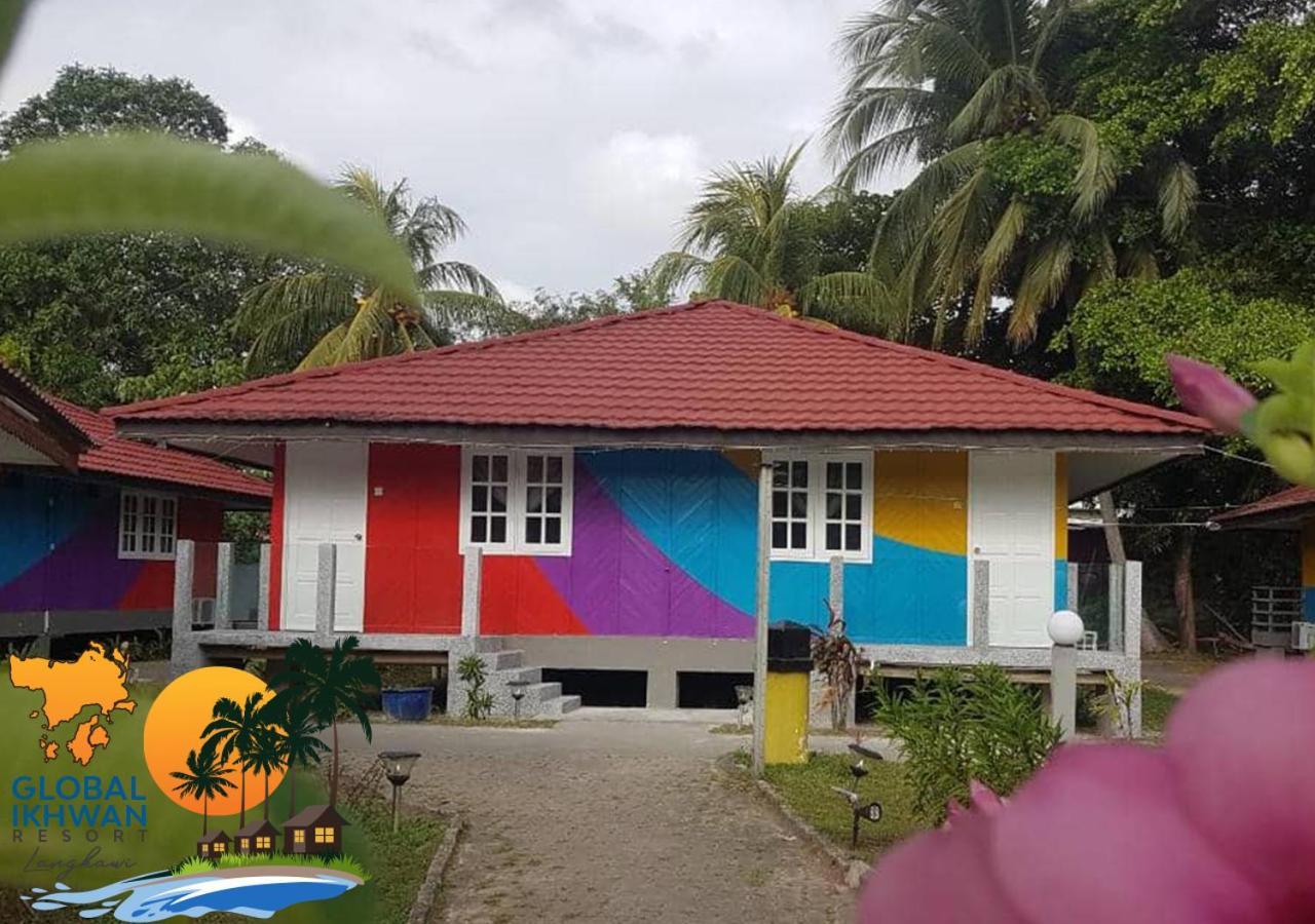 Global Ikhwan Resort Kuah Exterior photo